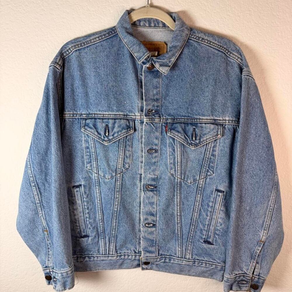 Vintage levis denim trucker jacket large